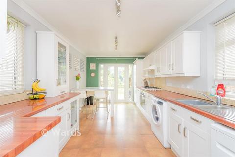 3 bed property, in Langdale Crescent, £550,000