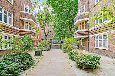 Land, in Flat, £365,000