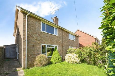 3 bed property, in Main Road, £280,000