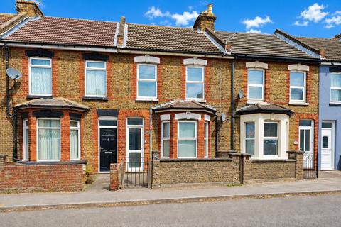 3 bed property, in Manston Road, £250,000
