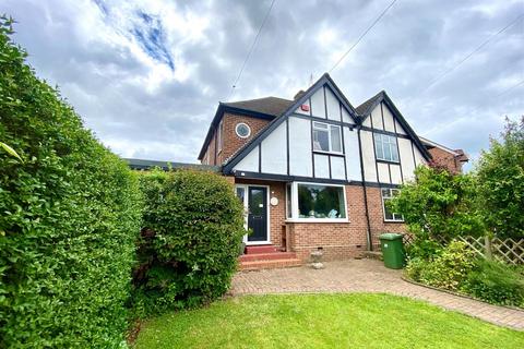 4 bed property, in Borough Way, £710,000