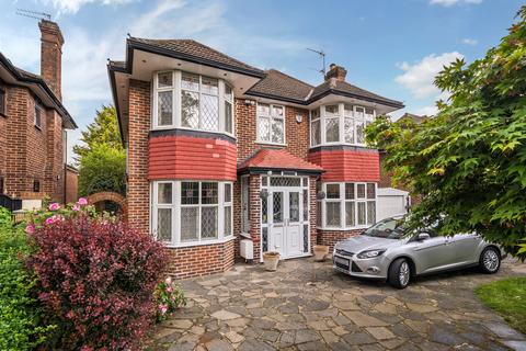 5 bed property, in New Street Hill, £1,125,000