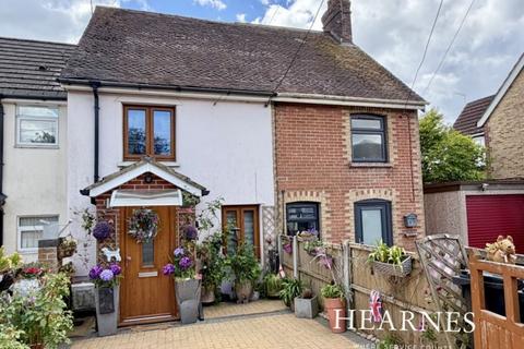 3 bed property, in Poole Road, £335,000