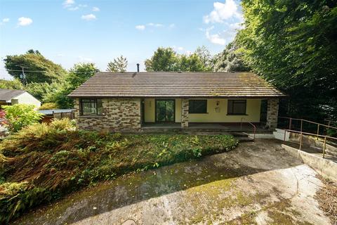 2 bed property, in Dunmere, £320,000