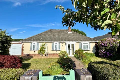 3 bed property, in Barrs Wood Road, £599,950