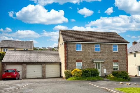 4 bed property, in Long Barton Avenue, £350,000