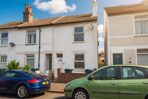 3 bed property, in 19 Jarvis Road, £300,000