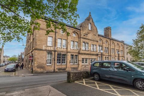 1 bed property, in Sulyard Street, £115,000