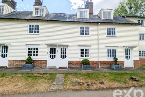 3 bed property, in Tutsham Farm, £500,000