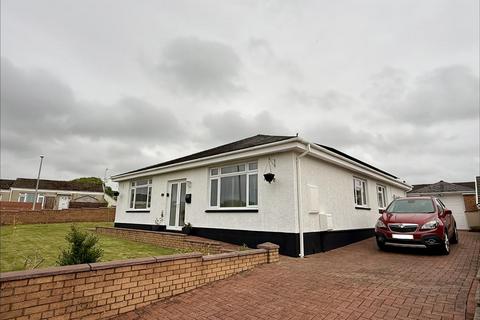 4 bed property, in Morfa Maen, £359,995