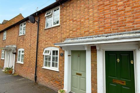 2 bed property, in Alderminster, £280,000