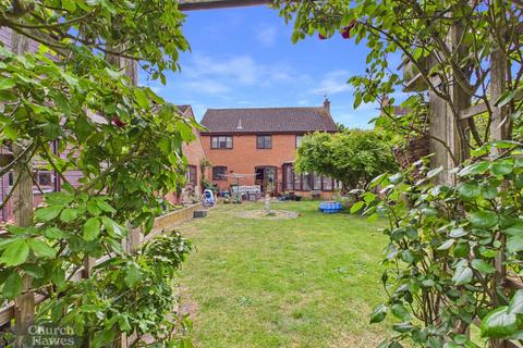 4 bed property, in Wycke Lane, £525,000