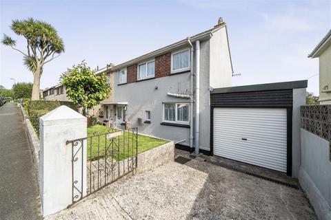 3 bed property, in Rack Park Road, £260,000