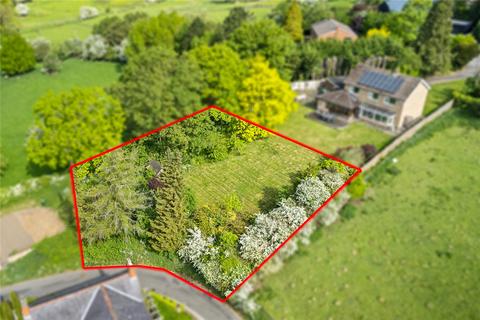 Land, in Burton Overy, £200,000