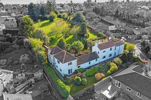 6 bed property, in Mount Pleasant, £850,000