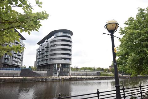 2 bed property, in Manchester Waters, £155,000