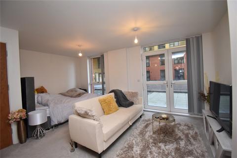 1 bed property, in Adelphi Wharf 3, £90,000