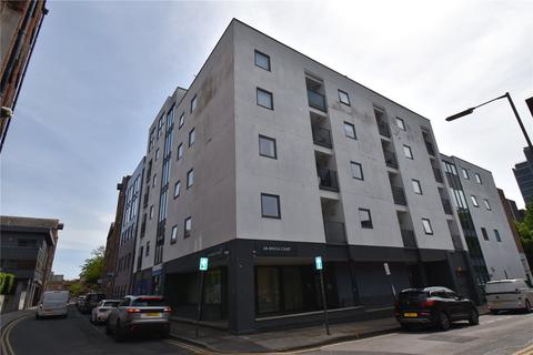 2 bed property, in Argyle Street, £125,000