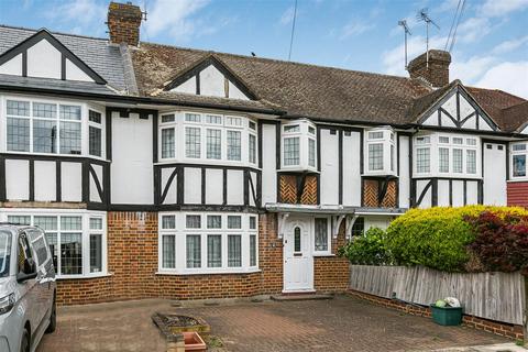 3 bed property, in Barnfield Avenue, £775,000