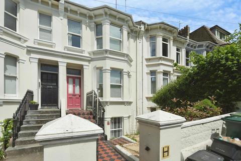 1 bed property, in Ditchling Rise, £265,000