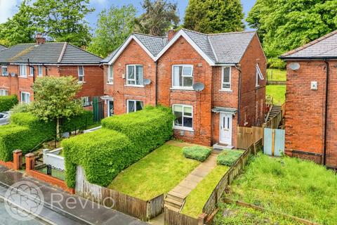 3 bed property, in Gale Street, £220,000