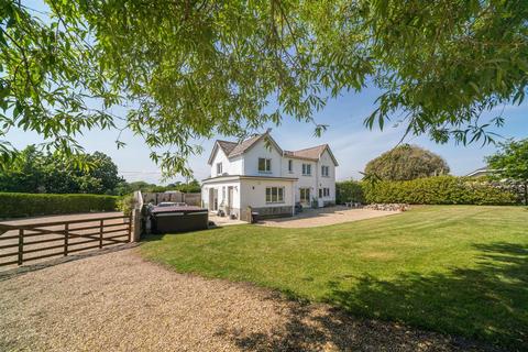 5 bed property, in Bembridge, £1,250,000