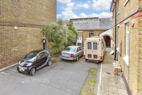 3 bed property, in The Strand, £500,000