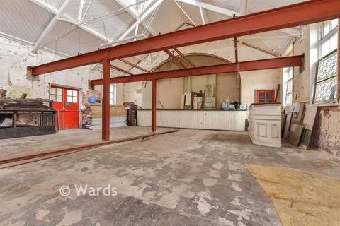 3 bed property, in The Strand, £500,000