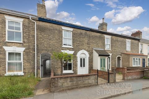 2 bed property, in Newmarket Street, £280,000
