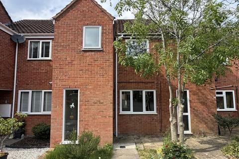 3 bed property, in Chauntry Road, £250,000