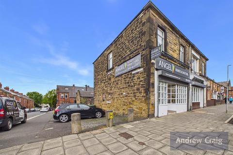 1 bed property, in Durham Road, £130,000