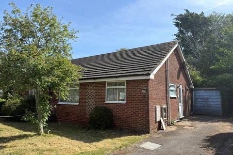 2 bed property, in Joyce Dickson Close, £220,000