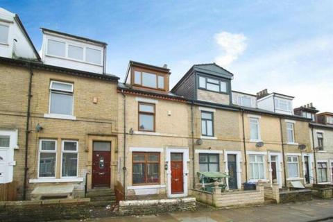 6 bed property, in 14, £160,000