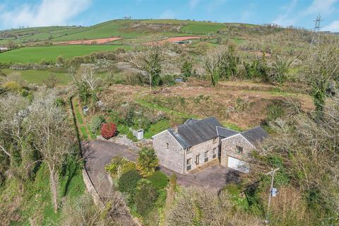 4 bed property, in Long Road, £1,000,000