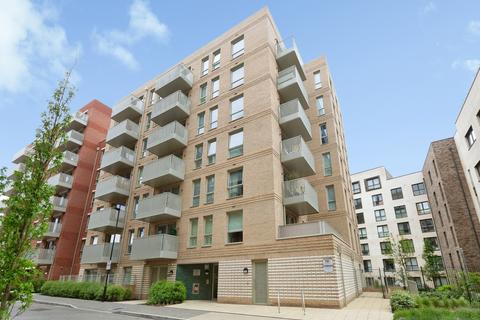 1 bed property, in Dukes Road, £385,000