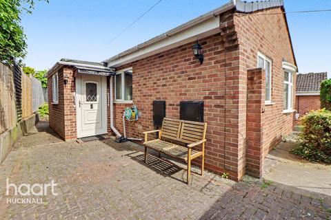 2 bed property, in Wordsworth Avenue, £200,000