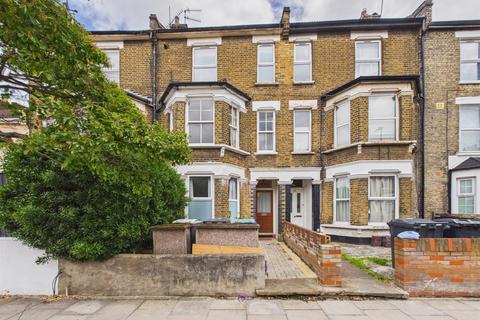 2 bed property, in North Grove, £375,000