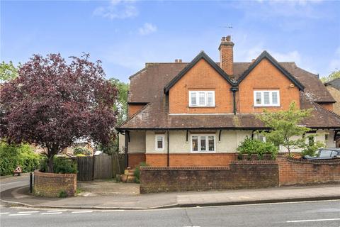 3 bed property, in Cranmore Lane, £550,000