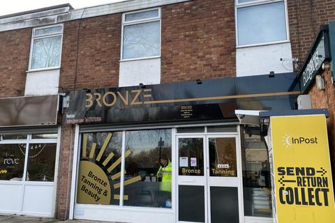2 bed property, in Premier Parade, £199,950