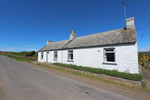 2 bed property, in Drummore, £100,000
