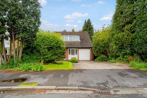 3 bed property, in Sandiway, £650,000