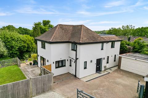 4 bed property, in Mill Drive, £799,950