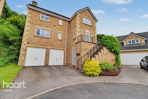 4 bed property, in Martin Bank Wood, £370,000
