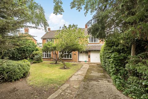 4 bed property, in Lombard Street, £630,000