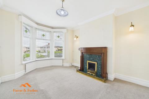 2 bed property, in Regent Avenue, £164,950