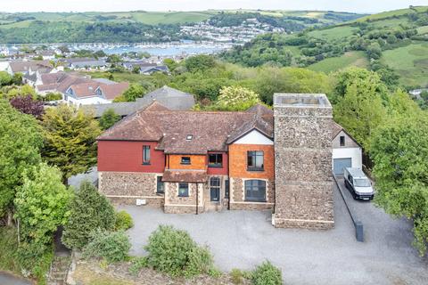 7 bed property, in Yorke Road, £1,200,000