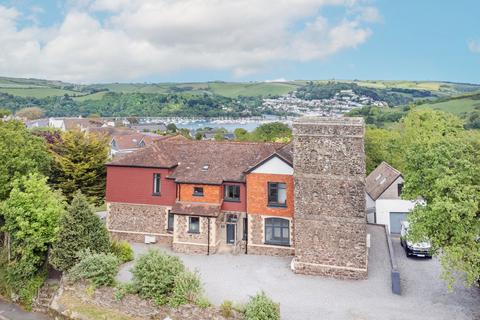 7 bed property, in Yorke Road, £1,200,000