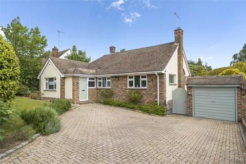 3 bed property, in Heath Ridge Green, £900,000
