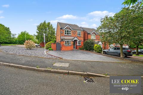 3 bed property, in Bluebell Crescent, £325,000