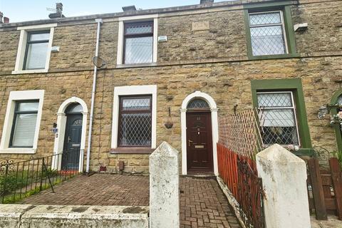 2 bed property, in Longsight, £160,000